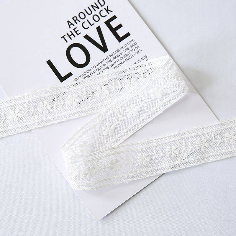 Wstążka koronkowa – Biała Różyczka – Rolka 3cm × 4m