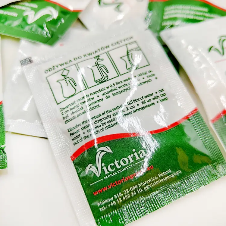 Victoria Odzywka do kwiatów żywych.png