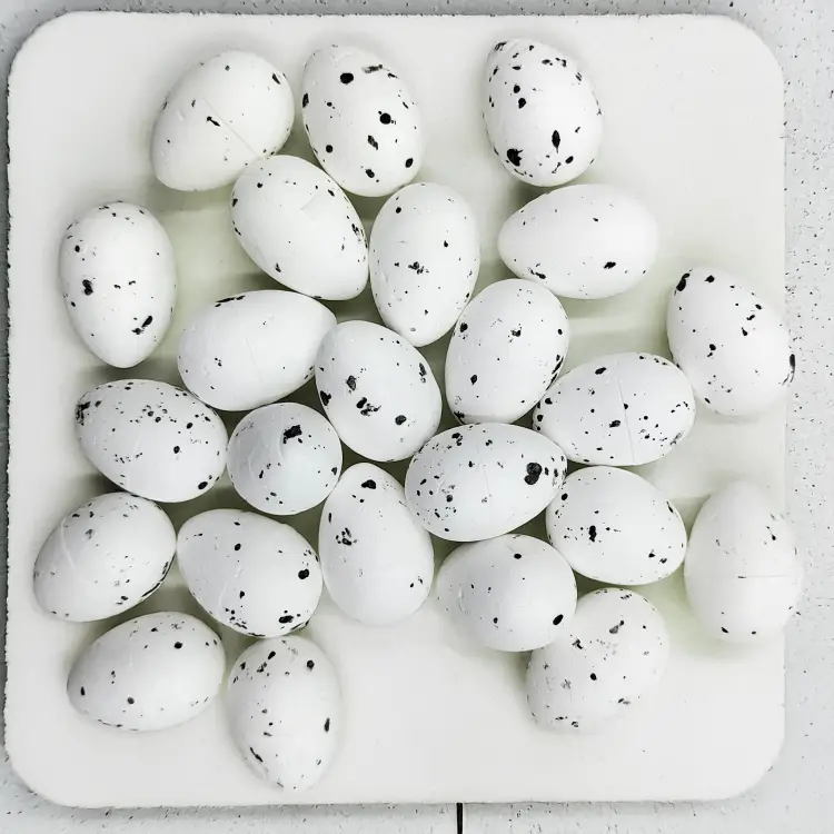 Jajko przepiórcze 25x35 mm (24 szt.) FP02-02 1.png