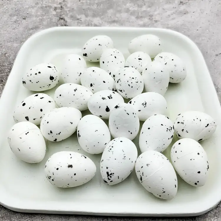 Jajko przepiórcze 25x35 mm (24 szt.) FP02-02 2.png